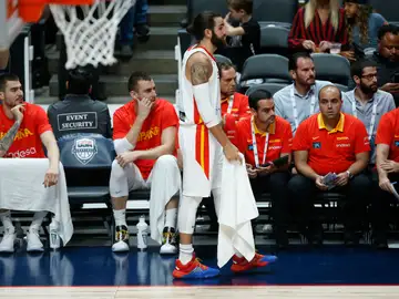 Ricky Rubio en el banquillo del España-Estados Unidos Ricky Rubio en el banquillo del España-Estados Unidos