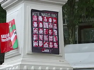 La Audiencia Nacional ordena retirar fotografías de presos de ETA de una caseta de Bilbao La Audiencia Nacional ordena retirar fotografías de presos de ETA de una caseta de Bilbao