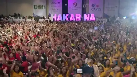 2.000 mujeres reivindican la lactancia materna en Filipinas 2.000 mujeres reivindican la lactancia materna en Filipinas