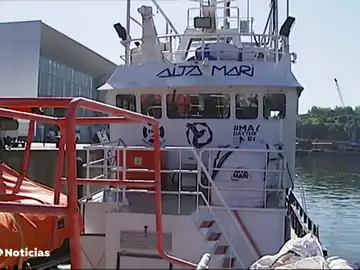 El Ocean Viking y el Alta Mari esperan puerto en aguas internacionales El Ocean Viking y el Alta Mari esperan puerto en aguas internacionales