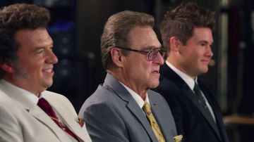 Danny McBride, John Goodman y Adam DeVine en 'Los Gemstone'