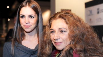Elena Furiase y su madre Lolita Flores Elena Furiase y su madre Lolita Flores