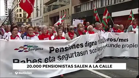 Miles de pensionistas se manifiestan en Bilbao pidiendo pensiones dignas Miles de pensionistas se manifiestan en Bilbao pidiendo pensiones dignas