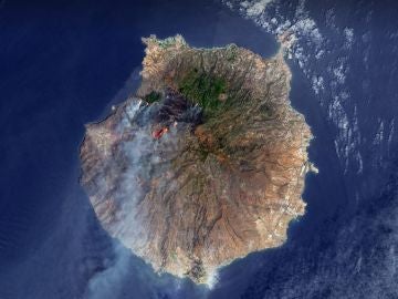 El antes y después del incendio que arrasa Gran Canaria