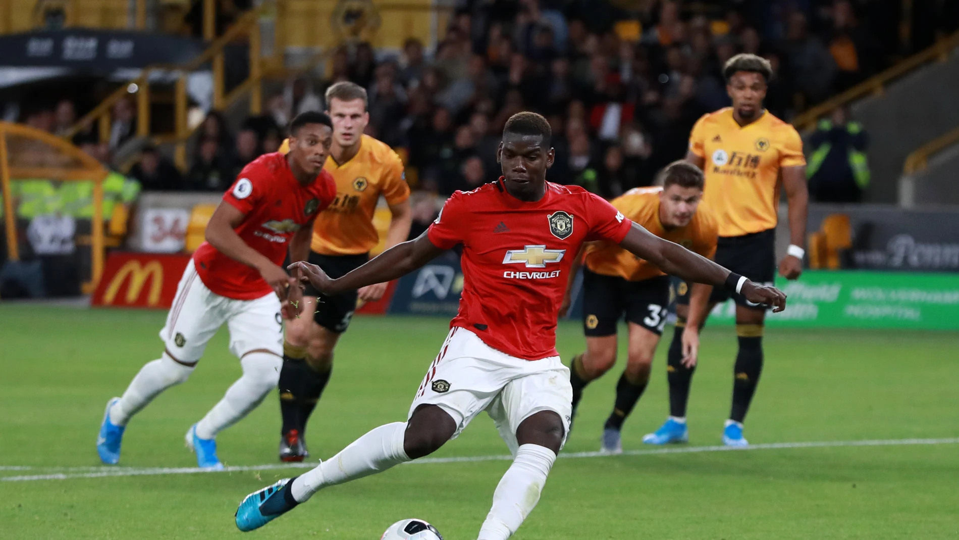 Pogba falló el penalti contra el Wolves Pogba falló el penalti contra el Wolves