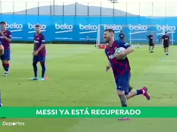 Messi vuelve a entrenarse con sus compañeros y podría jugar contra el Betis Messi vuelve a entrenarse con sus compañeros y podría jugar contra el Betis