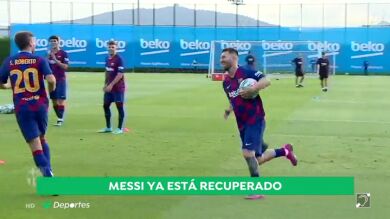 Messi vuelve a entrenarse con sus compañeros y podría jugar contra el Betis