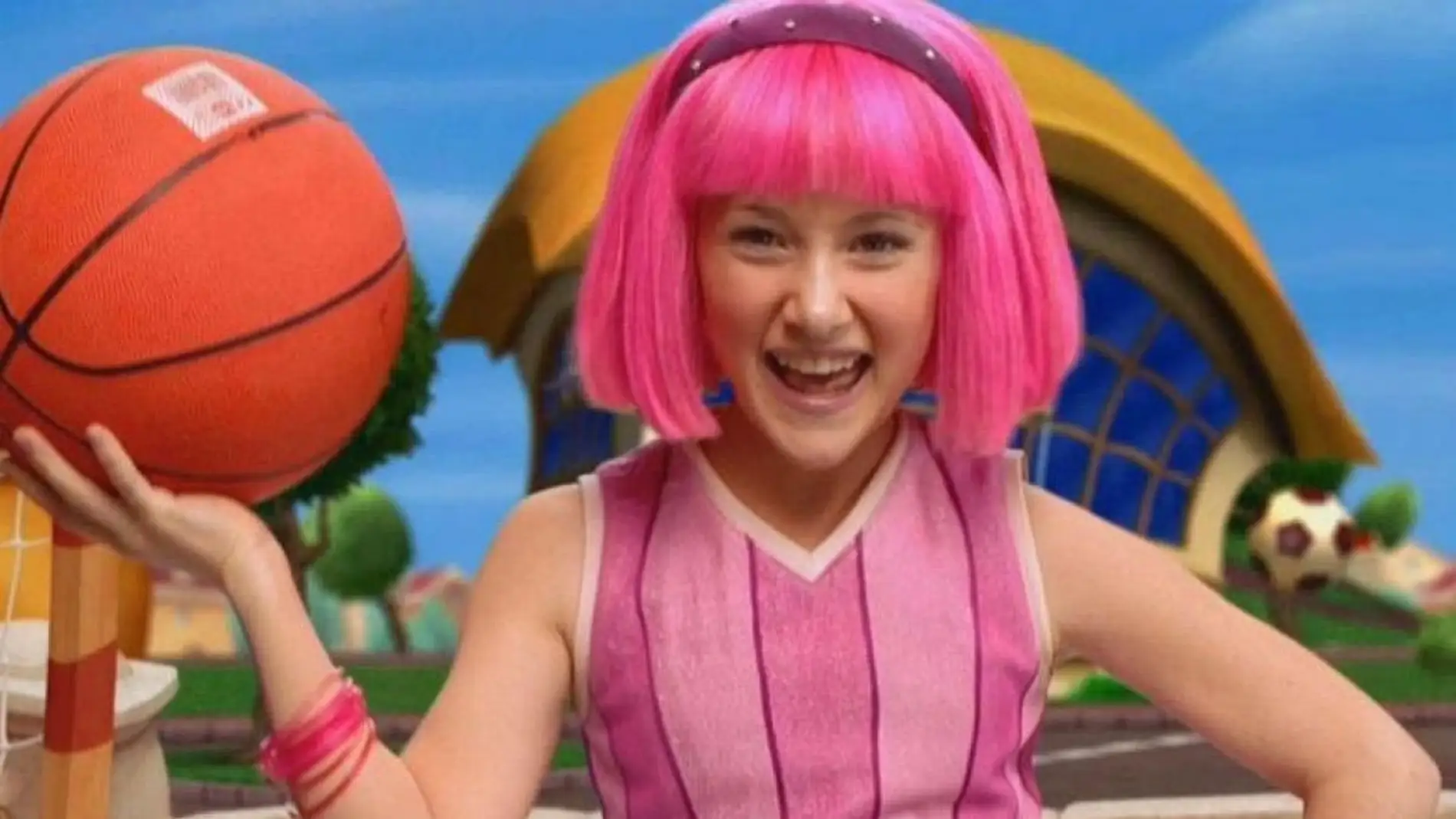 Julianna Rose Mauriello como Stephanie en 'Lazy Town'