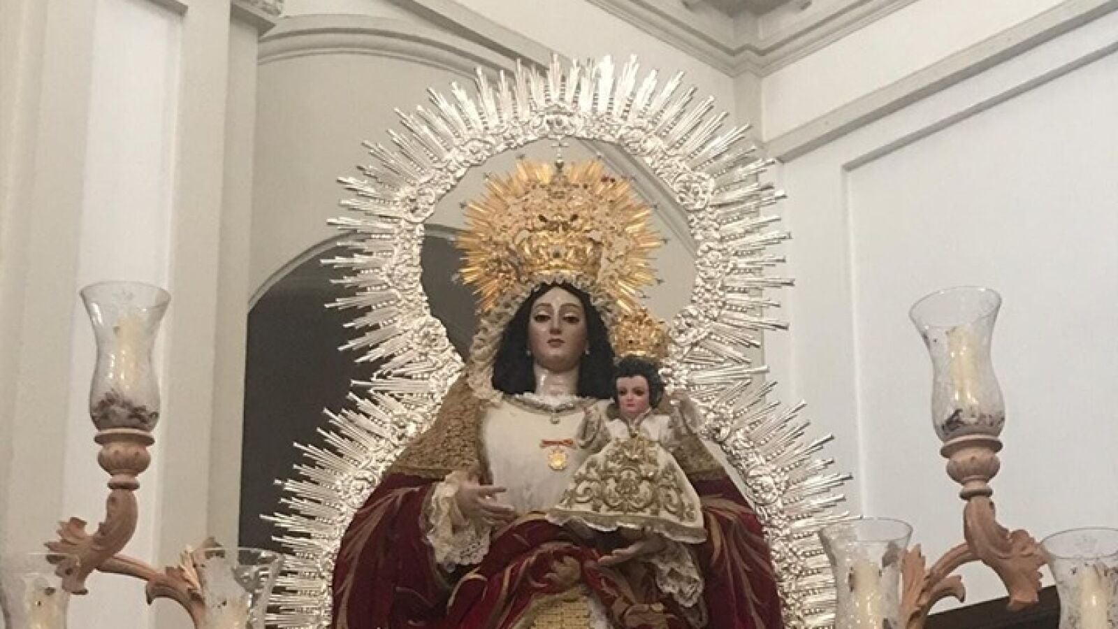 Roban las joyas y el cepillo de la Virgen del Socorro en Huelva