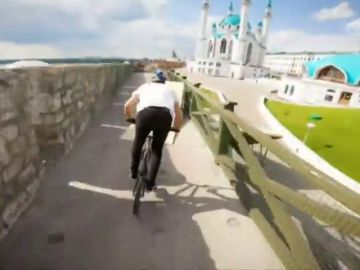 Sin palabras: las espectaculares piruetas del 'rider' Irek Rizaev sobre una bicicleta 