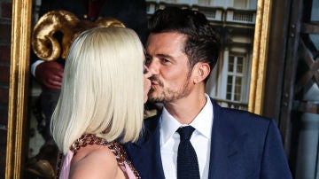 El beso de Katy Perry y Orlando Bloom El beso de Katy Perry y Orlando Bloom