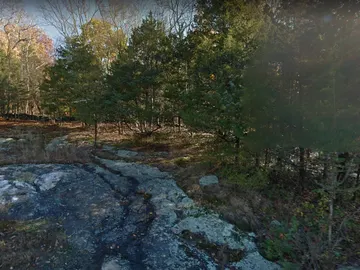 Área de reserva de Grace Richardson, en Connecticut, Estados Unidos. Área de reserva de Grace Richardson, en Connecticut, Estados Unidos.