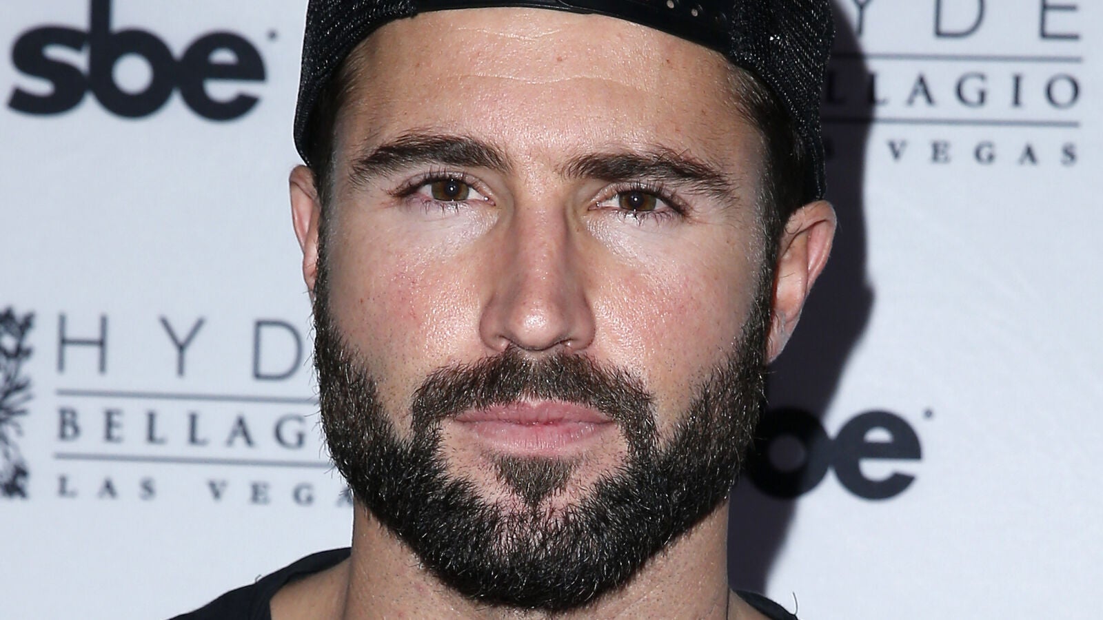 El curioso regalo que le han hecho Miley Cyrus y Kaitlynn Carter a su exmarido Brody Jenner