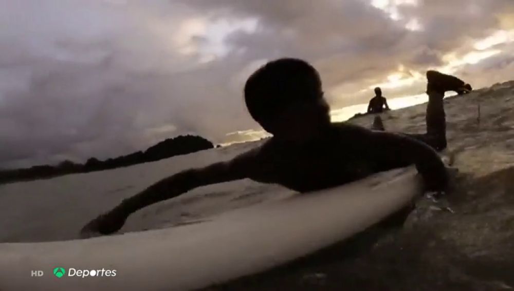 El surf, la única salida de los niños colombianos ante la violencia y la droga 