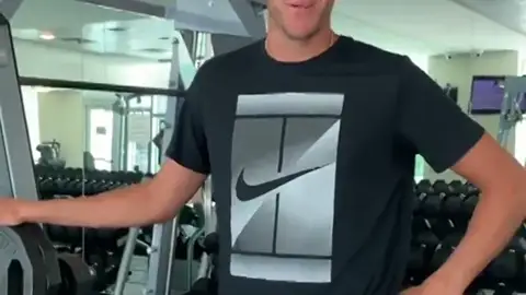 Del Potro anuncia que seguirá jugando al tenis Del Potro anuncia que seguirá jugando al tenis