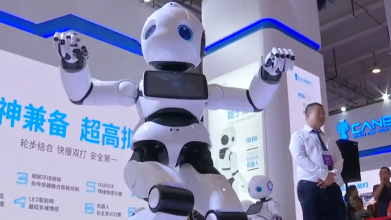 China presenta las últimas en robótica durante Conferencia Mundial de
