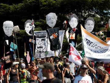 Manifestación contra el G7 en Hendaya