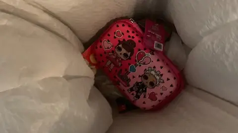 El estuche que la niña despreció El estuche que la niña despreció