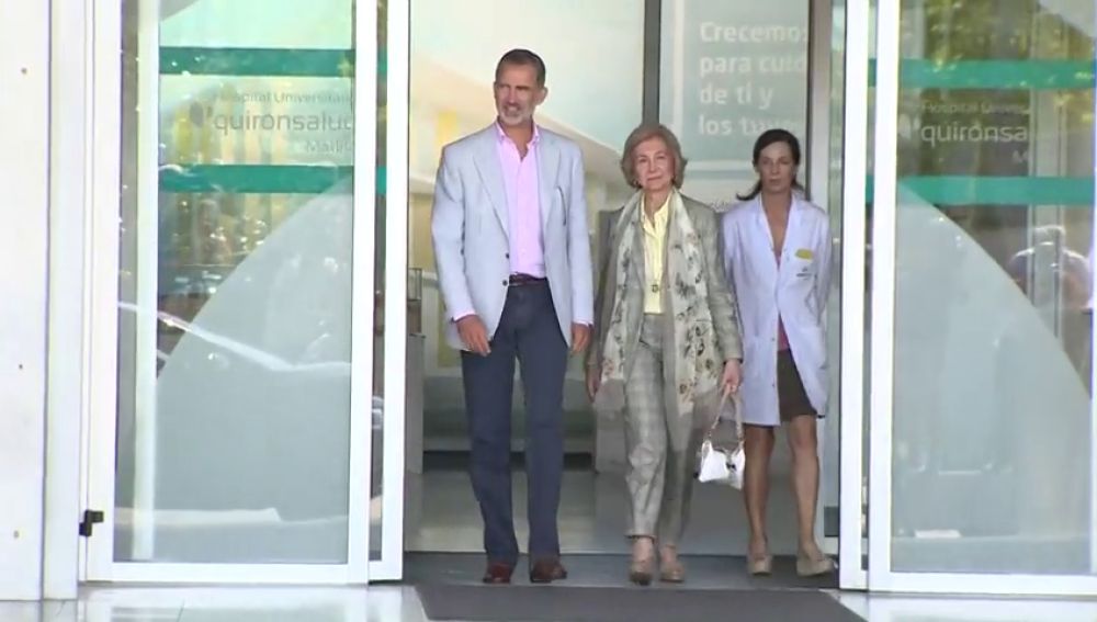 Felipe VI y la Reina Sofía, felices por el resultado de la operación a don Juan Carlos: "Todo ha ido perfecto"