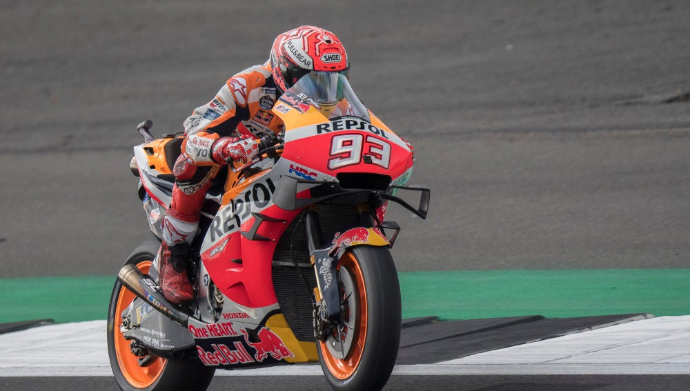 Márquez durante la sesión antes de la suspensión