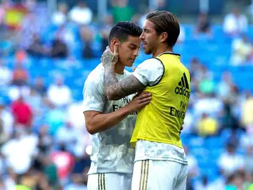 James y Sergio Ramos en el calentamiento del Real Madrid James y Sergio Ramos en el calentamiento del Real Madrid