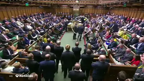 El Parlamento británico aprueba la ley para bloquear un 'brexit' sin acuerdo El Parlamento británico aprueba la ley para bloquear un 'brexit' sin acuerdo