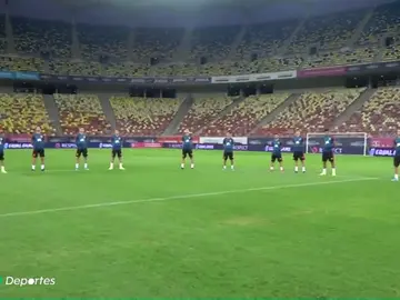 La Selección Española guarda un minuto de silencio en honor a Blanca Fernández Ochoa La Selección Española guarda un minuto de silencio en honor a Blanca Fernández Ochoa