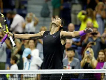 Rafa Nadal celebra su victoria ante Schwartzman Rafa Nadal celebra su victoria ante Schwartzman
