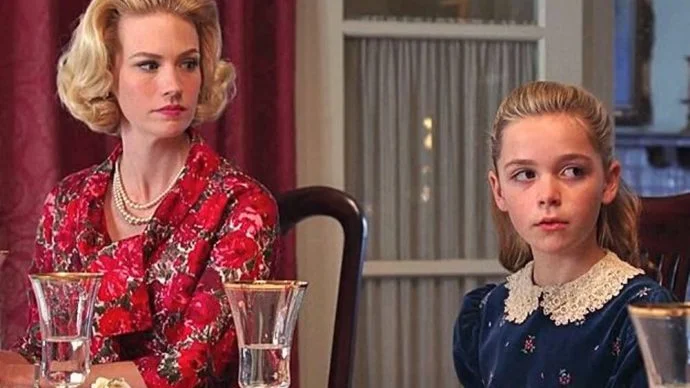 Kiernan Shipka y January Jones, Sally y Betty Draper en 'Mad Men' Kiernan Shipka y January Jones, Sally y Betty Draper en 'Mad Men'