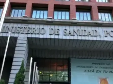 Evacuan el Ministerio de Sanidad por una falsa alarma de bomba Evacuan el Ministerio de Sanidad por una falsa alarma de bomba
