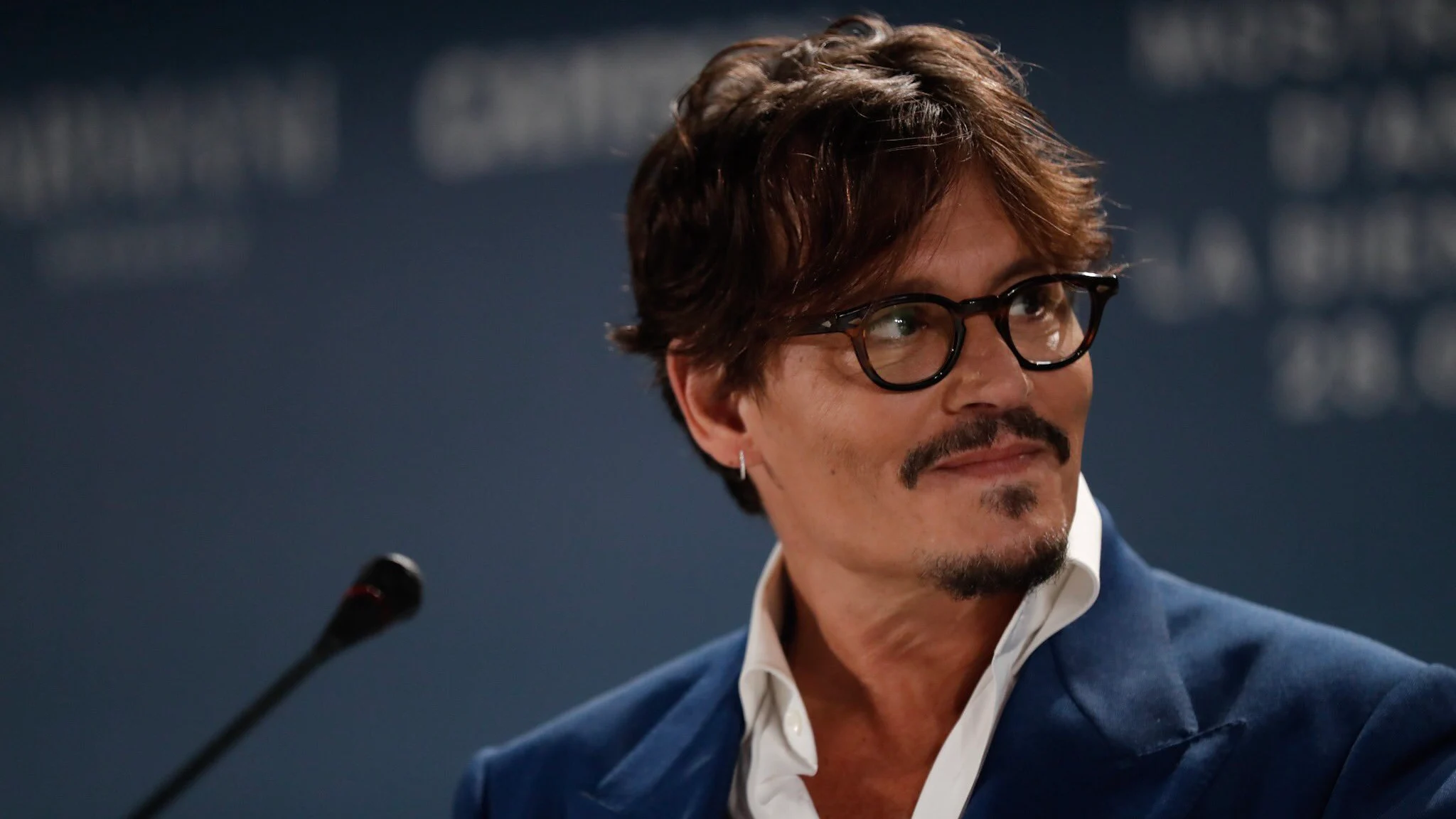 El actor Johnny Depp, en la rueda de prensa de 'Waiting for the barbarians', a concurso en la Mostra 2019 Interpreta al Coronel Joll en la adaptación del libro de J. M. Coetzee
