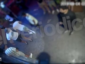 Nuevas imágenes de la huida de los agresores que apuñalaron mortalmente a una joven en Barcelona