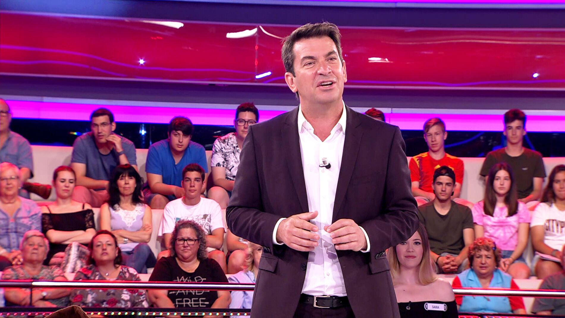El chiste de Arturo Valls sobre las familias numerosas en '&iexcl;Ahora caigo!'