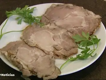 Noticias 2 Antena 3 (06-09-19) Nueva alerta alimentaria por listeriosis: se han vendido más de 290 kilos de carne mechada en Andalucía y Madrid Noticias 2 Antena 3 (06-09-19) Nueva alerta alimentaria por listeriosis: se han vendido más de 290 kilos de carne mechada en Andalucía y Madrid