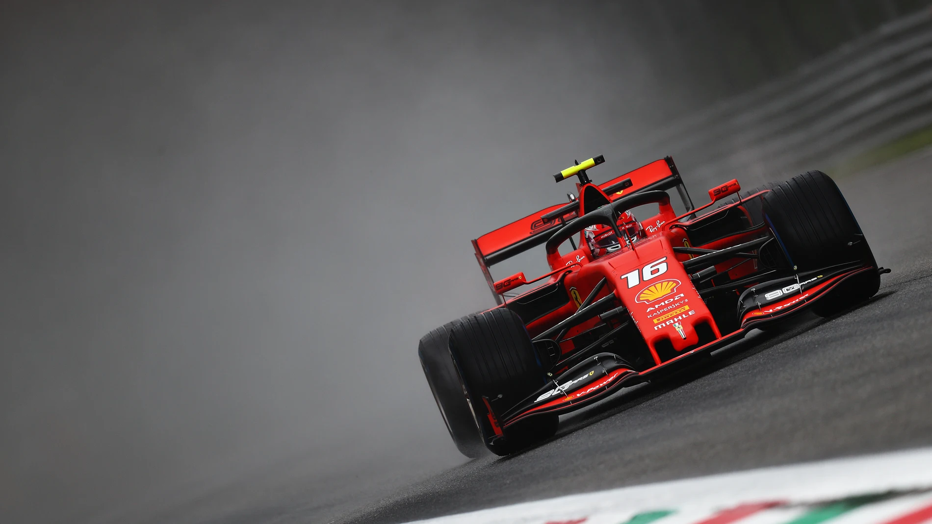 Charles Leclerc, en acción en Monza Charles Leclerc, en acción en Monza