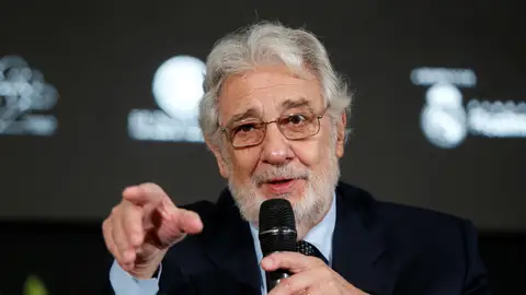 El tenor español Plácido Domingo El tenor español Plácido Domingo