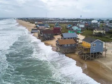 Dorian llega a Carolina del Norte y del Sur tras devastar las islas Bahamas Dorian llega a Carolina del Norte y del Sur tras devastar las islas Bahamas