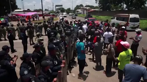 México consigue frenar en un 56% el flujo irregular de migrantes hacia Estados Unidos tras las amenazas de Trump México consigue frenar en un 56% el flujo irregular de migrantes hacia Estados Unidos tras las amenazas de Trump