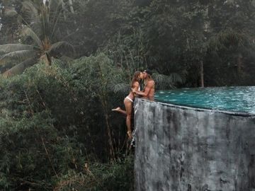 La arriesgada fotografía de una pareja de 'instagramers' que provoca la polémica en la red social