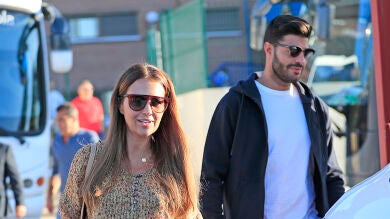 La vuelta al cole de la hija de Paula Echevarría y David Bustamante en compañía de Miguel Torres
