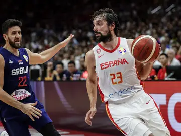 Sergio Llull durante el partido entre España y Serbia Sergio Llull durante el partido entre España y Serbia