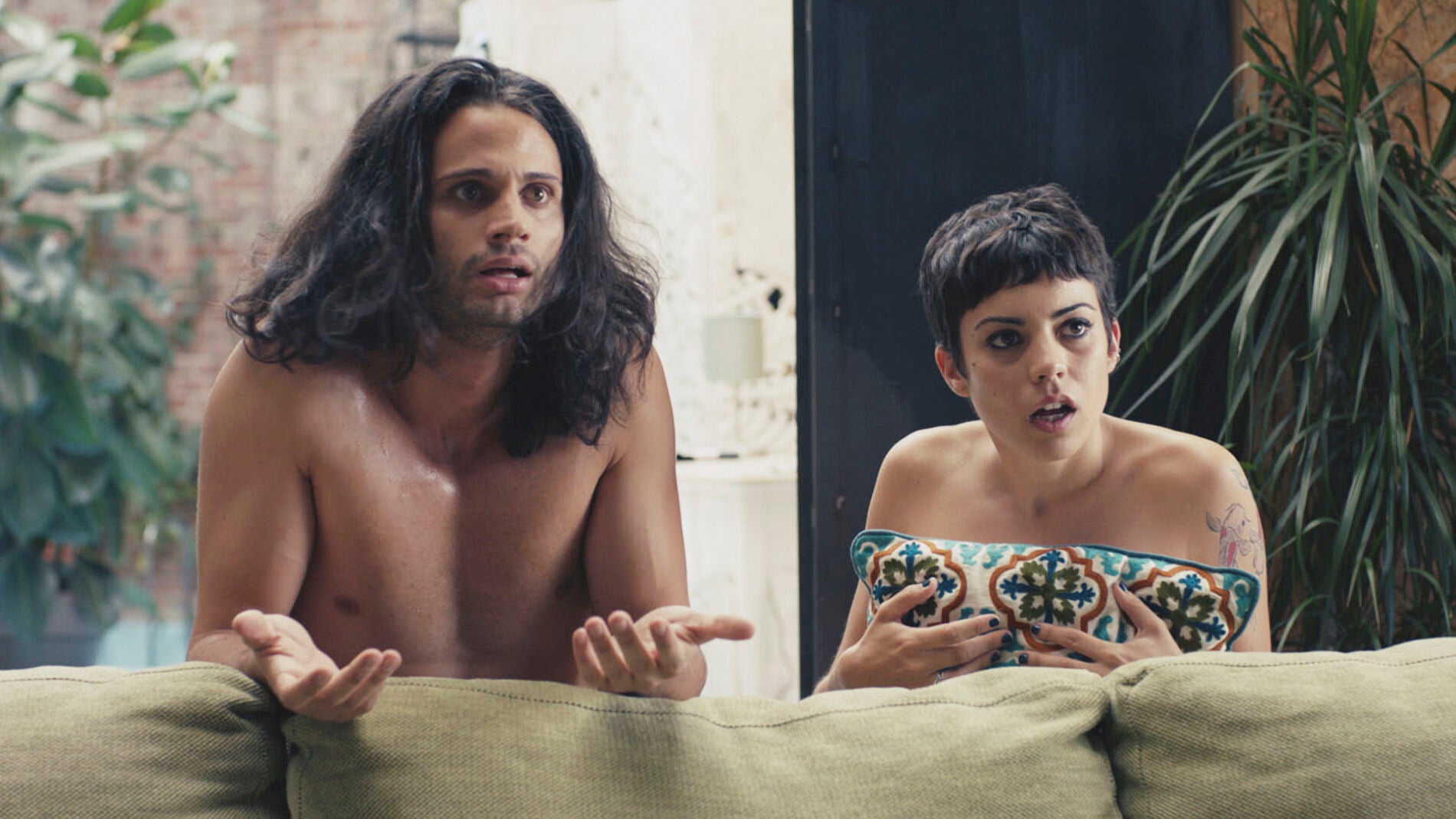 Marta y Javi descubren que Carla y Diego están juntos