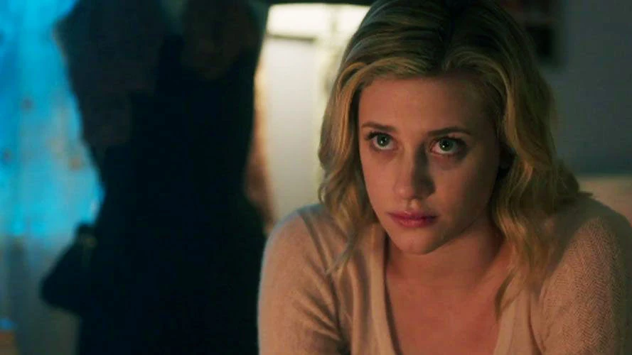 Lili Reinhart en 'Riverdale' Lili Reinhart en 'Riverdale'
