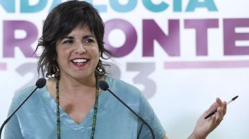 Teresa Rodríguez quiere devolver los 8.640 euros cobrados en dietas del Parlamento durante su permiso por maternidad