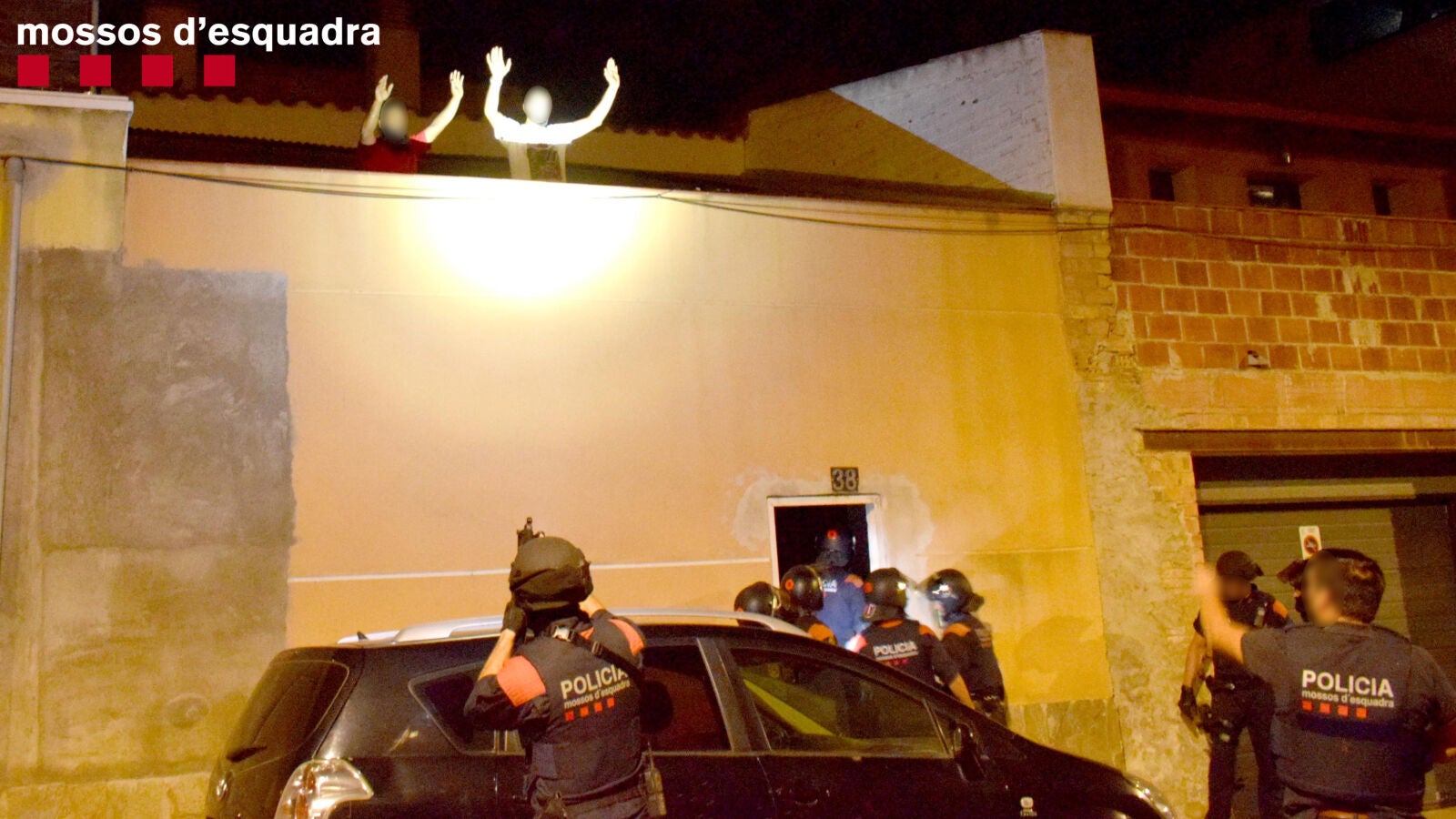 Detenidos tres hombres por secuestrar y torturar a otro en Tarragona