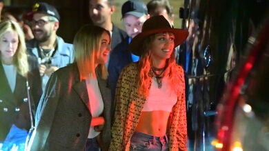 El comentario picante de la novia de Miley Cyrus en esta foto de la cantante