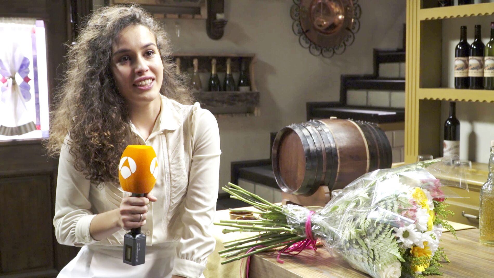 &iquest;Cu&aacute;nto sabe Luc&iacute;a Marg&oacute; de Lola y de Puente Viejo? La actriz se enfrenta al test de la serie