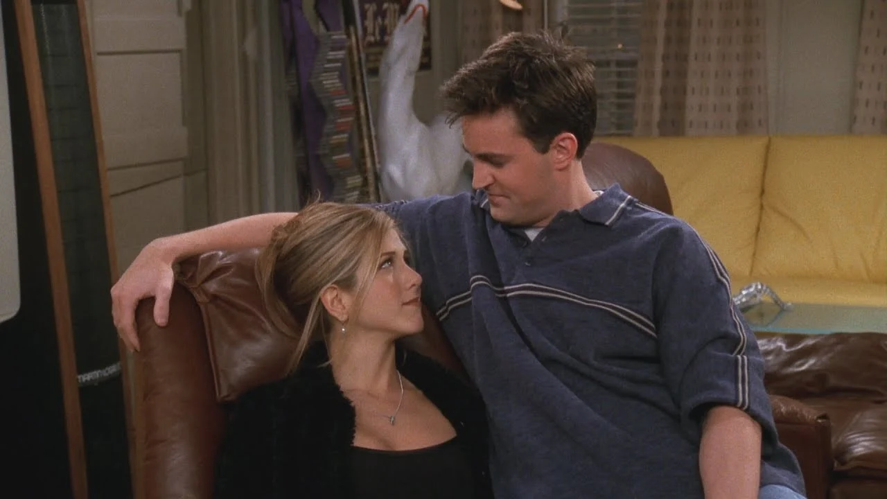 Chandler y Rachel en 'Friends' Chandler y Rachel en 'Friends'