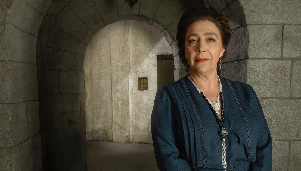 María Bouzas es Francisca Montenegro