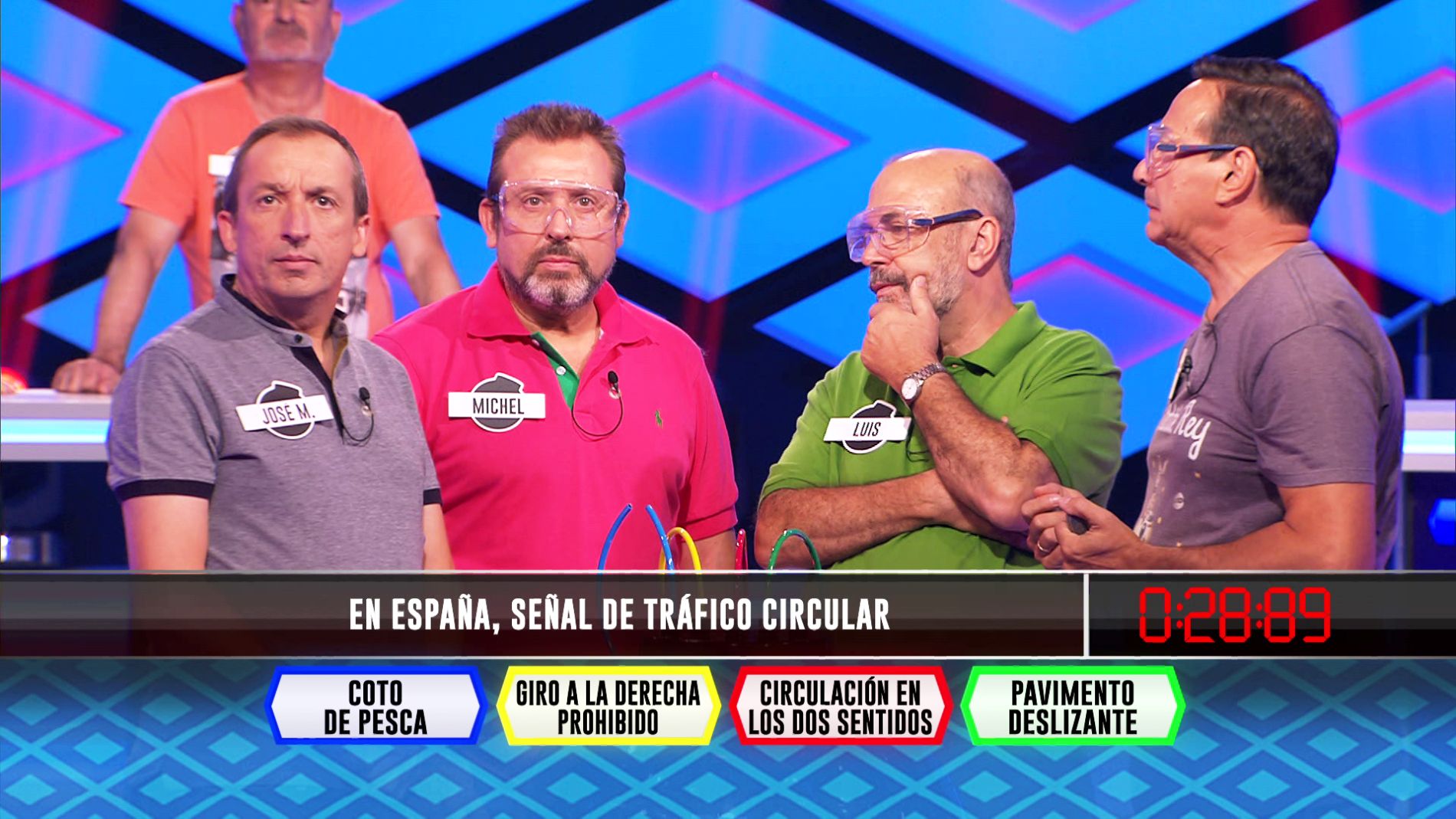 El equipo 'Los Cu&ntilde;aos' suspende el examen de conducir de '&iexcl;Boom!' 